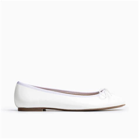 are there fake jon josef flats